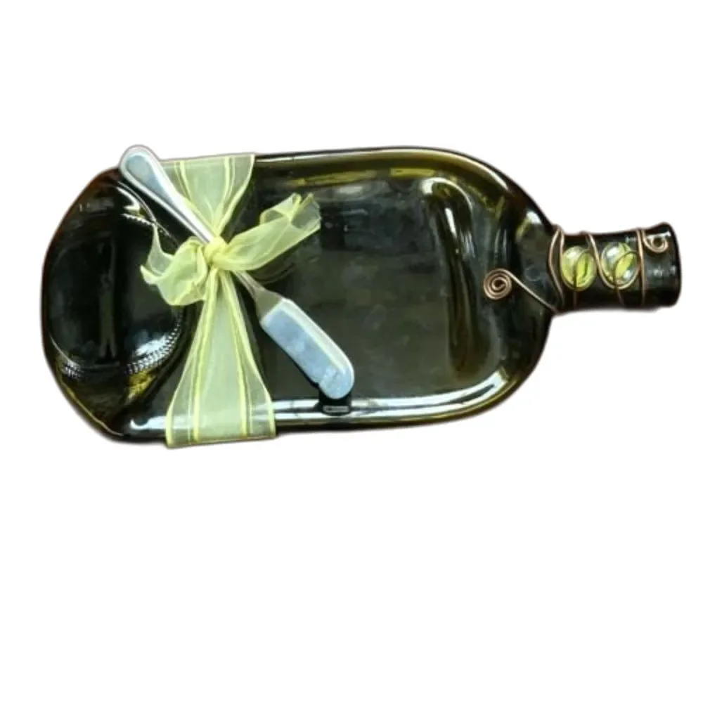 APPETIZER TRAY Wine Bottle Serving Tray Plate and Spreader Knife 13 x 6 inches